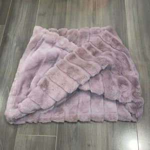 Ann Taylor Twisted Faux Fur Infinity Scarf in Periwinkle/Lavender